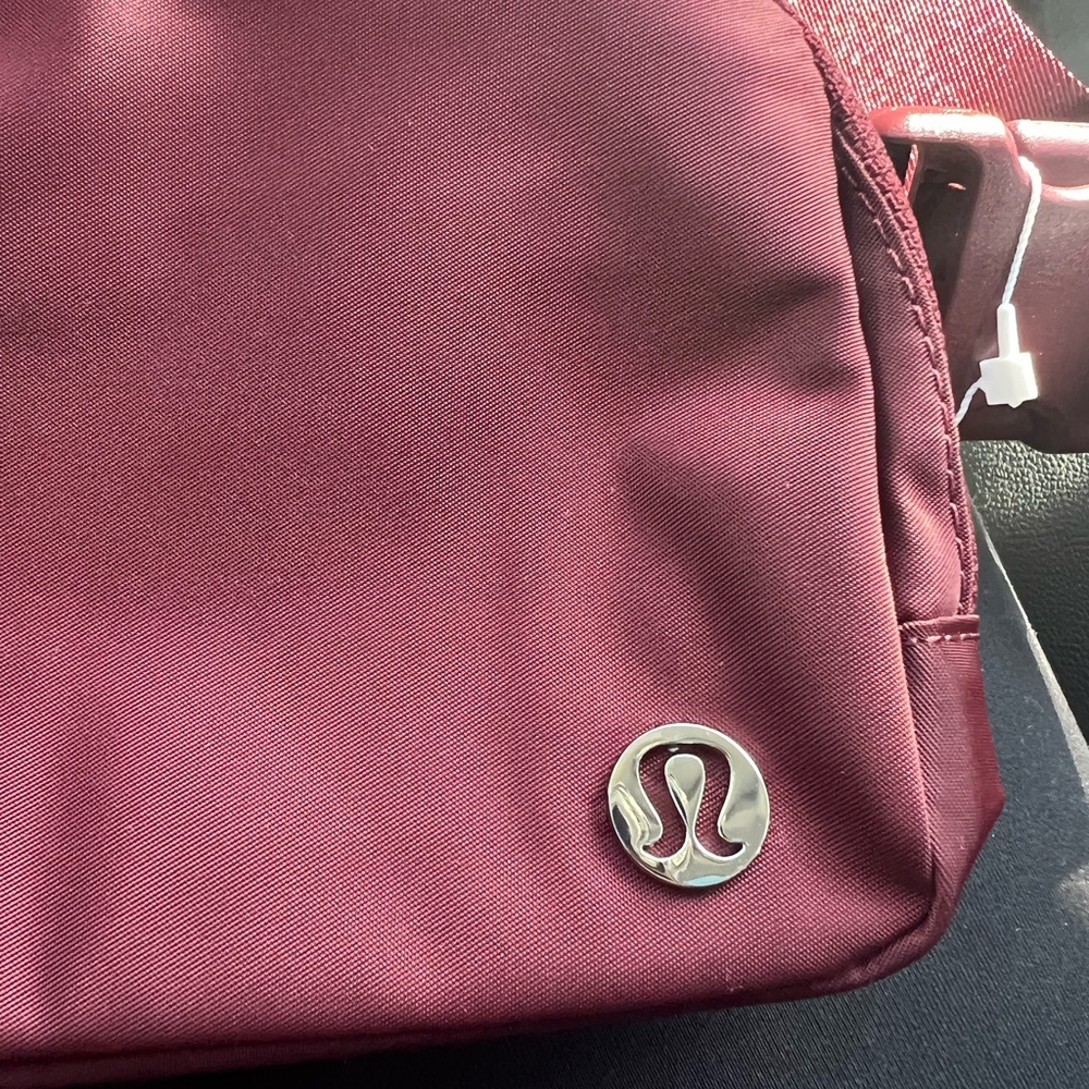 Lululemon Belt bag - Picture 7 of 8